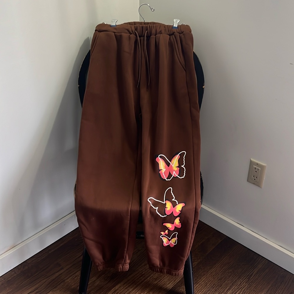 SHEIN Brown Sweatpants, Butterfly print. Size Large, adjustable string
